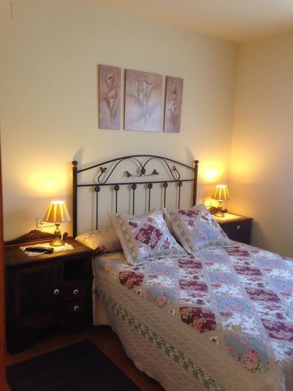 Ferienwohnung Les Piperes Corao Zimmer foto